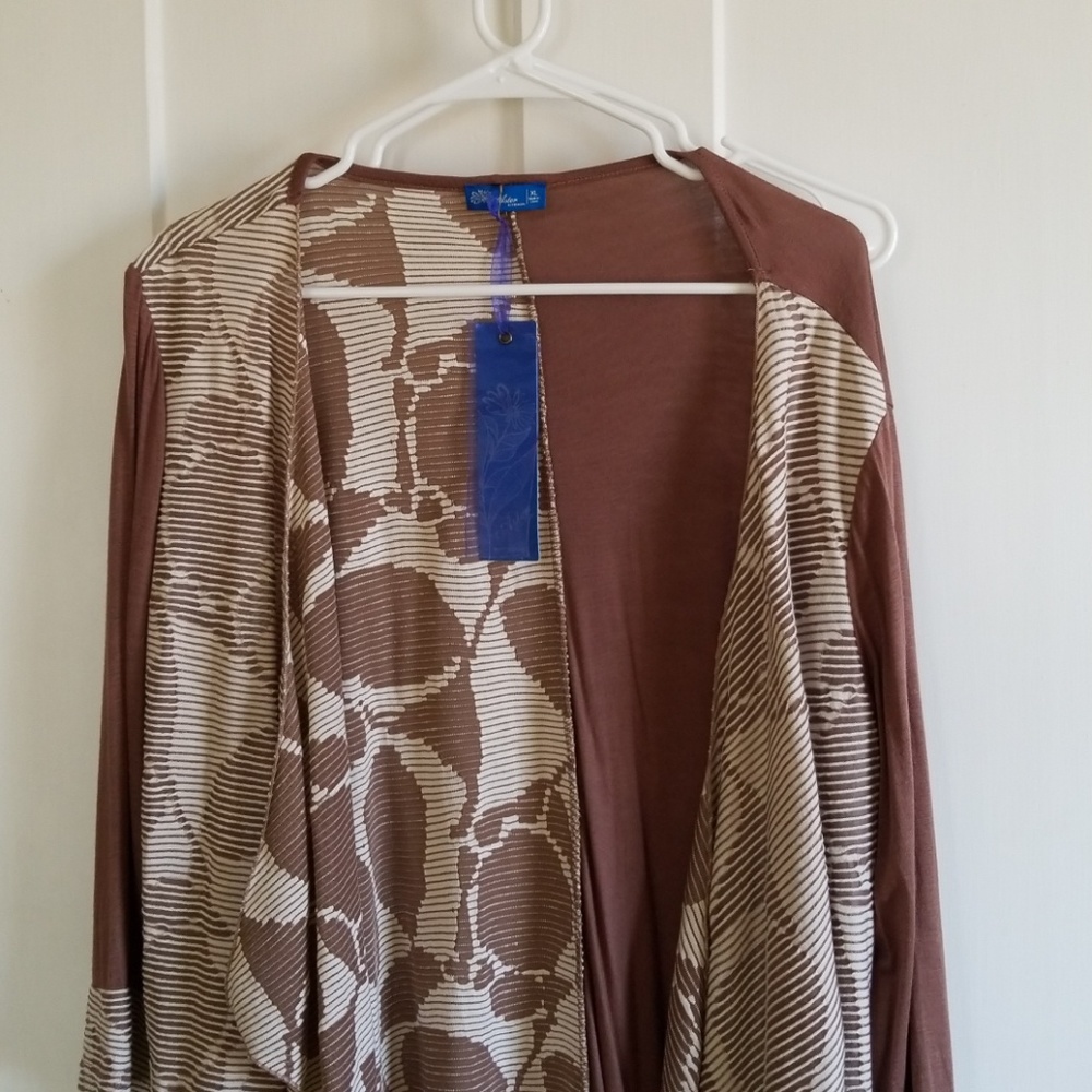 Cardigan - Picture 2 of 5